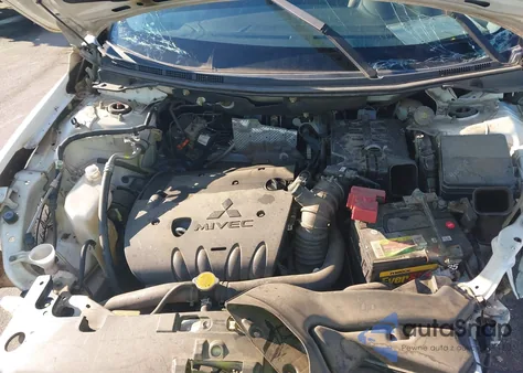 2013 Mitsubishi Lancer Es z USA, uszkodzony, nr VIN JA32U2FU1DU001402